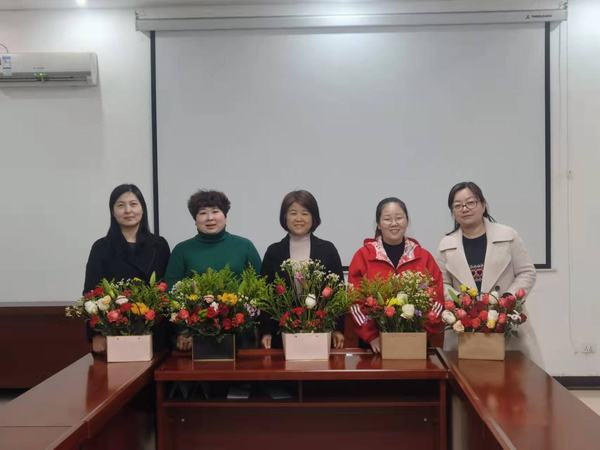 陜煤建設(shè)設(shè)備租賃中心舉辦慶?！叭恕眿D女節(jié)活動(dòng)