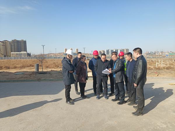 榆林市政協(xié)副主席、市發(fā)改委主任楊揚(yáng)一行蒞臨科創(chuàng)新城同慧運(yùn)動(dòng)公園項(xiàng)目調(diào)研指導(dǎo)工作