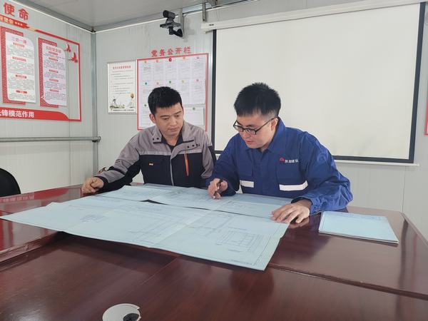 陜煤建設(shè)澄合分公司第二機(jī)電安裝隊(duì)：“不待揚(yáng)鞭自?shī)^蹄”的年輕人