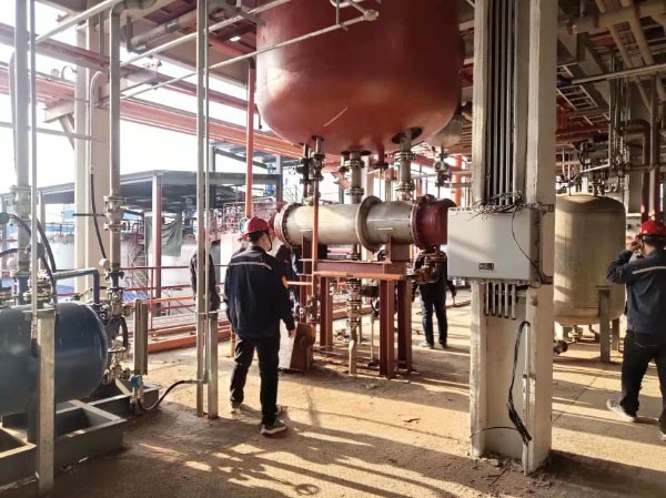 陜煤建設洗選煤運營公司第六項目部：3.4萬噸不飽和聚酯樹脂及公用工程項目調(diào)試打壓成功