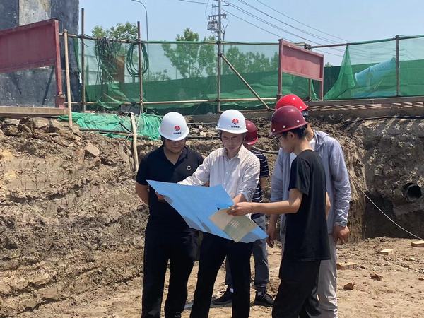 陜煤建設渭南分公司第五項目部承建的河北龐源文安工程裝備智能制造、再制造項目綜合樓順利通過基坑驗收