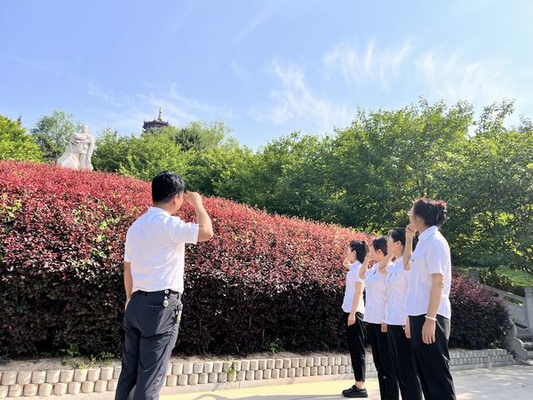 陜煤建設韓城分公司人社黨支部上黨課走“紅”更走“心”