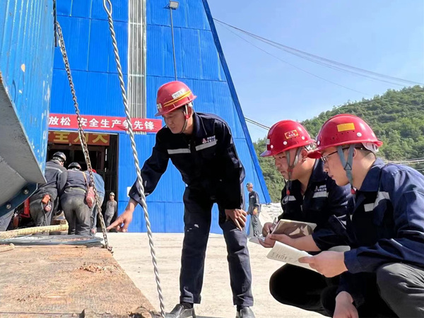 陜煤建設(shè)礦建三公司:“懇談式”教學(xué)讓安全教育“活”起來