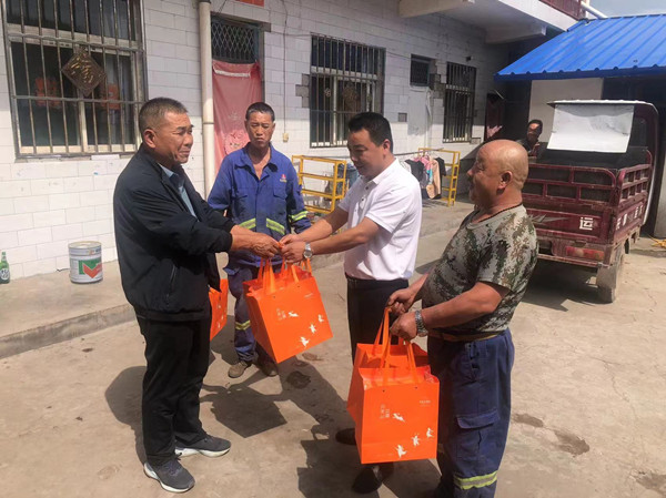 陜煤建設(shè)咸陽分公司安裝項目部：濃濃中秋情，慰問暖人心