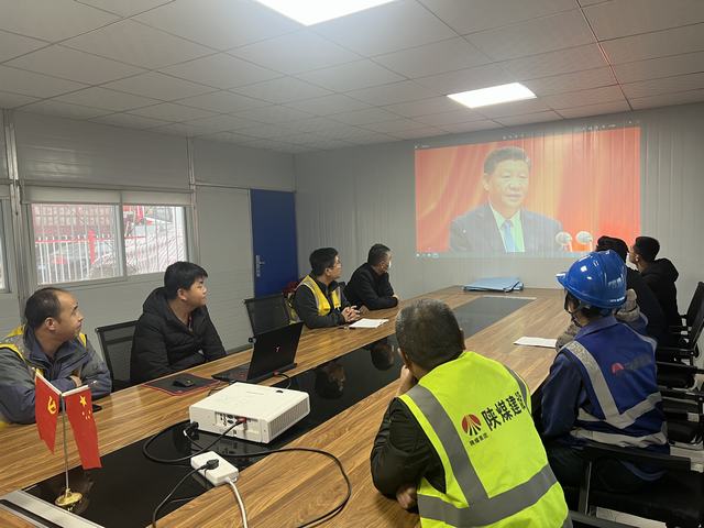 陜煤建設(shè)銅煤公司:各基層項(xiàng)目部黨支部掀起學(xué)習(xí)宣傳貫徹黨的二十大精神熱潮