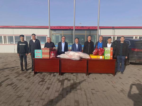 陜煤建設(shè)煤礦運(yùn)營(yíng)服務(wù)分公司：勞動(dòng)節(jié)慰問(wèn)一線干部職工