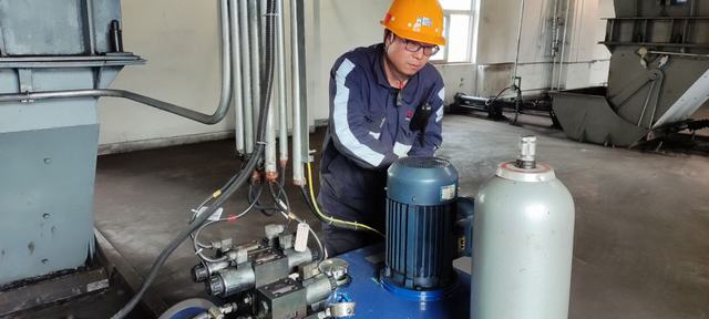 陜煤建設(shè)洗選煤運(yùn)營(yíng)公司神渭蒲城運(yùn)營(yíng)項(xiàng)目部：“最美勞動(dòng)者”汗水鑄就新畫(huà)卷