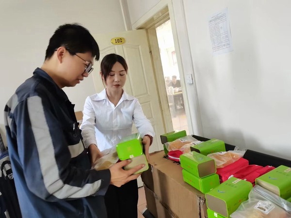 陜煤建設(shè)洗選煤運(yùn)營(yíng)公司檸條塔運(yùn)營(yíng)項(xiàng)目部：開(kāi)展 “迎秋 送愛(ài)心”活動(dòng)