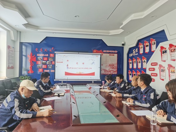 陜煤建設(shè)洗選煤運營公司紅柳林洗煤廠項目部： 發(fā)揮黨建責任鏈 扣牢安全生產(chǎn)鎖