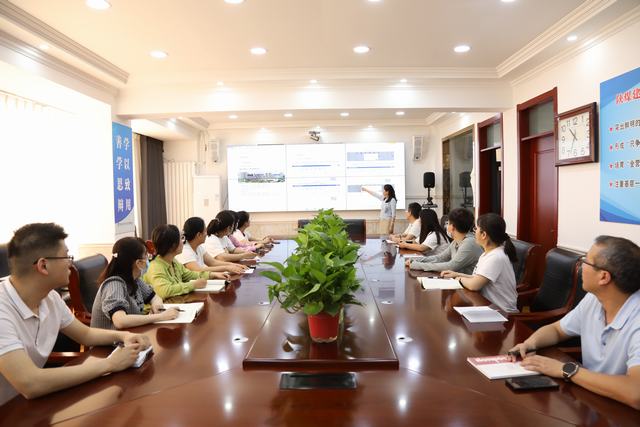 陜煤建設(shè)韓城分公司踐行“四個倡導”見實效之倡導做一名服務型機關(guān)人員