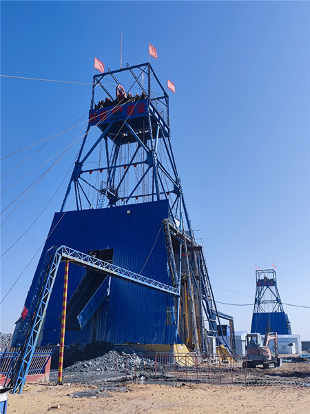 陜煤建設(shè)礦建三公司小保當(dāng)一號礦井二號進(jìn)、回風(fēng)立井順利完工