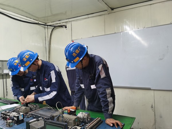 陜煤建設洗選煤運營公司紅柳林洗煤廠項目部： “實、細、深”重磅出擊 打好發(fā)展根基“攻堅戰(zhàn)”