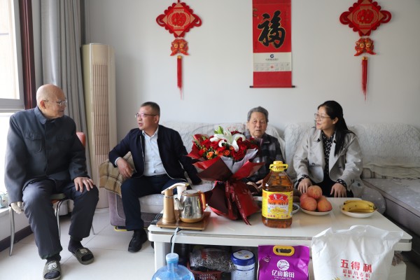 陜煤建設(shè)機(jī)電安裝公司：九九重陽(yáng)節(jié)，濃濃敬老情