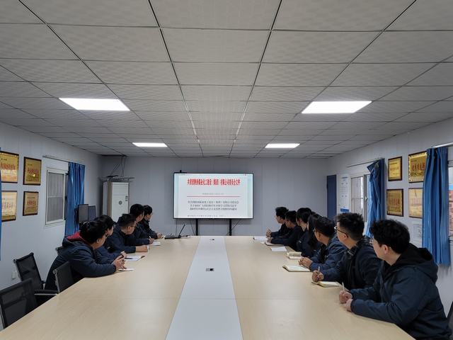 陜煤建設(shè)韓城分公司：青年建功正當時 百日安全勇?lián)?></div>
                                <div   id=