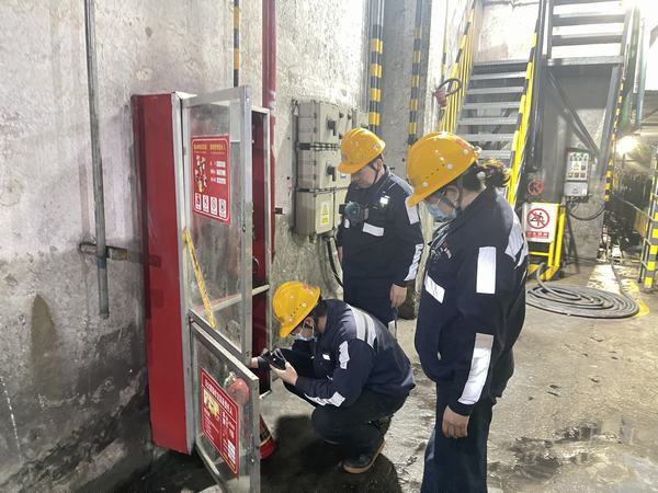 陜煤建設(shè)洗選煤運(yùn)營公司神渭首端運(yùn)營項(xiàng)目部： 節(jié)前項(xiàng)目大檢查  把牢安全生產(chǎn)關(guān)