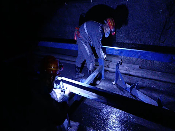 陜煤建設(shè)機(jī)安裝公司涌鑫項(xiàng)目部：春節(jié)不停工，全力以赴搶工期