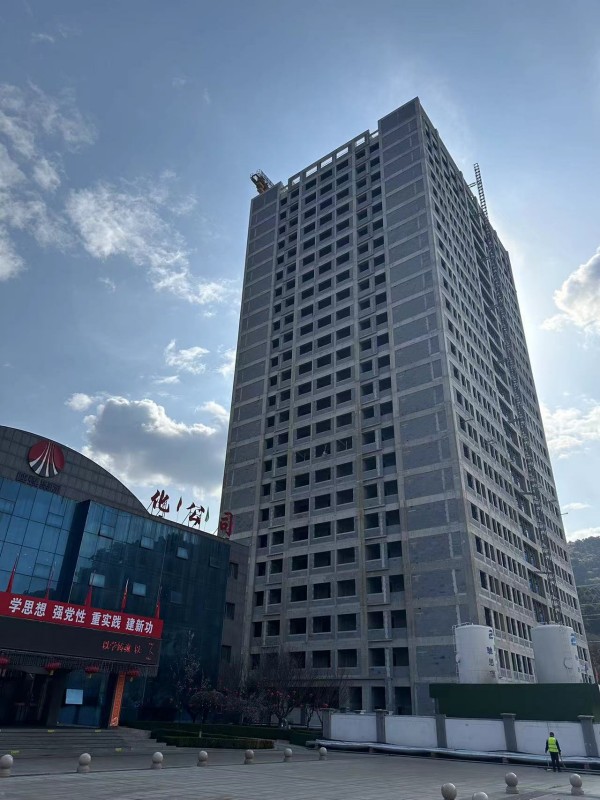 陜煤建設(shè)咸陽分公司承建的建新煤化6號宿舍樓主體結(jié)構(gòu)順利通過驗(yàn)收