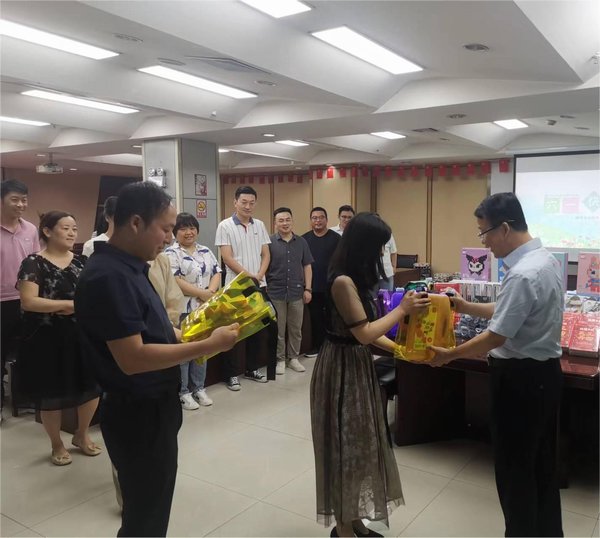 陜煤建設(shè)路橋分公司開(kāi)展“六一”關(guān)愛(ài)職工子女成長(zhǎng)活動(dòng)