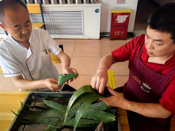 陜煤建設(shè)洗選煤運(yùn)營公司檸條塔運(yùn)營項(xiàng)目部開展“濃情端午節(jié)，‘粽’享好時(shí)光”主題活動(dòng)