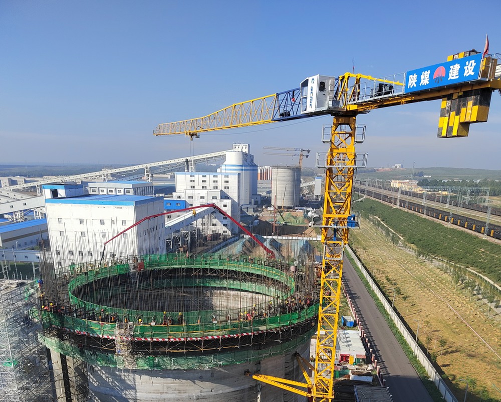 陜煤建設第二直屬項目部：滑模施工戰(zhàn)正酣，全力沖刺保進度