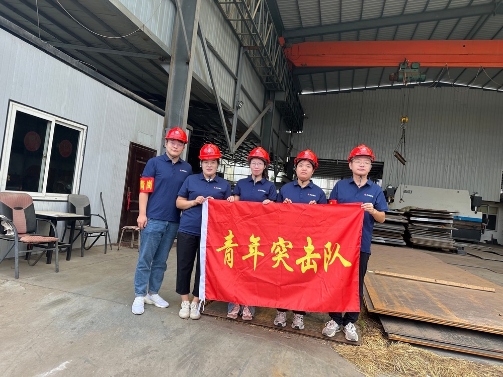 陜煤建設(shè)韓城分公司安裝六項(xiàng)目部：以行動詮釋擔(dān)當(dāng) 青年突擊隊(duì)在行動