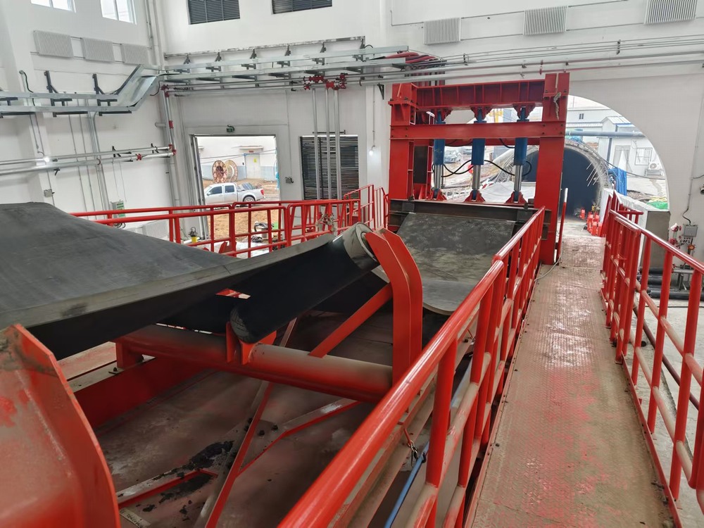 拼搏實(shí)干，共赴秋實(shí)