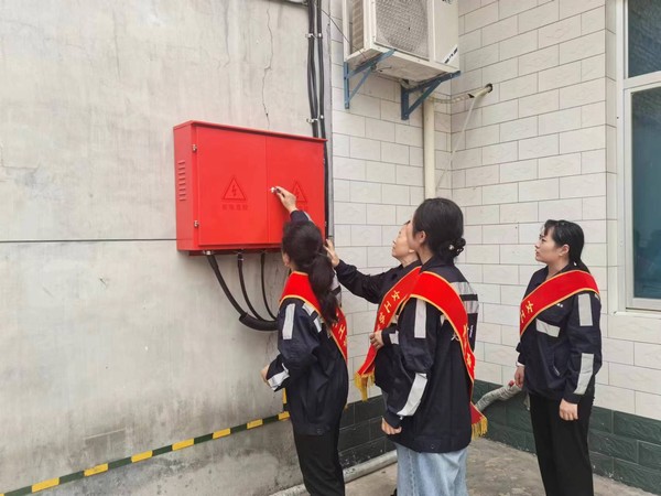 陜煤建設(shè)洗選煤運(yùn)營(yíng)公司：“點(diǎn)線面”結(jié)合，織密安全生產(chǎn)“防護(hù)網(wǎng)”