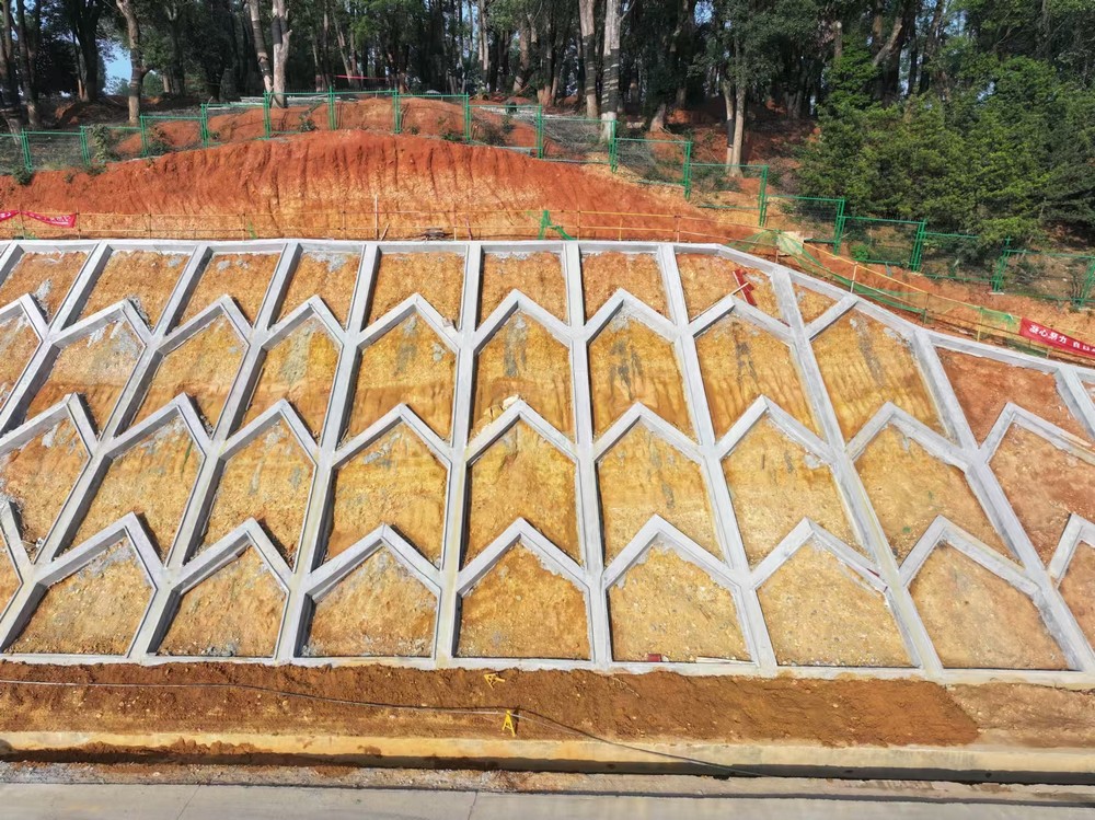 陜煤建設西北分公司：攻堅克難啃“骨頭”、邊坡治理顯成效