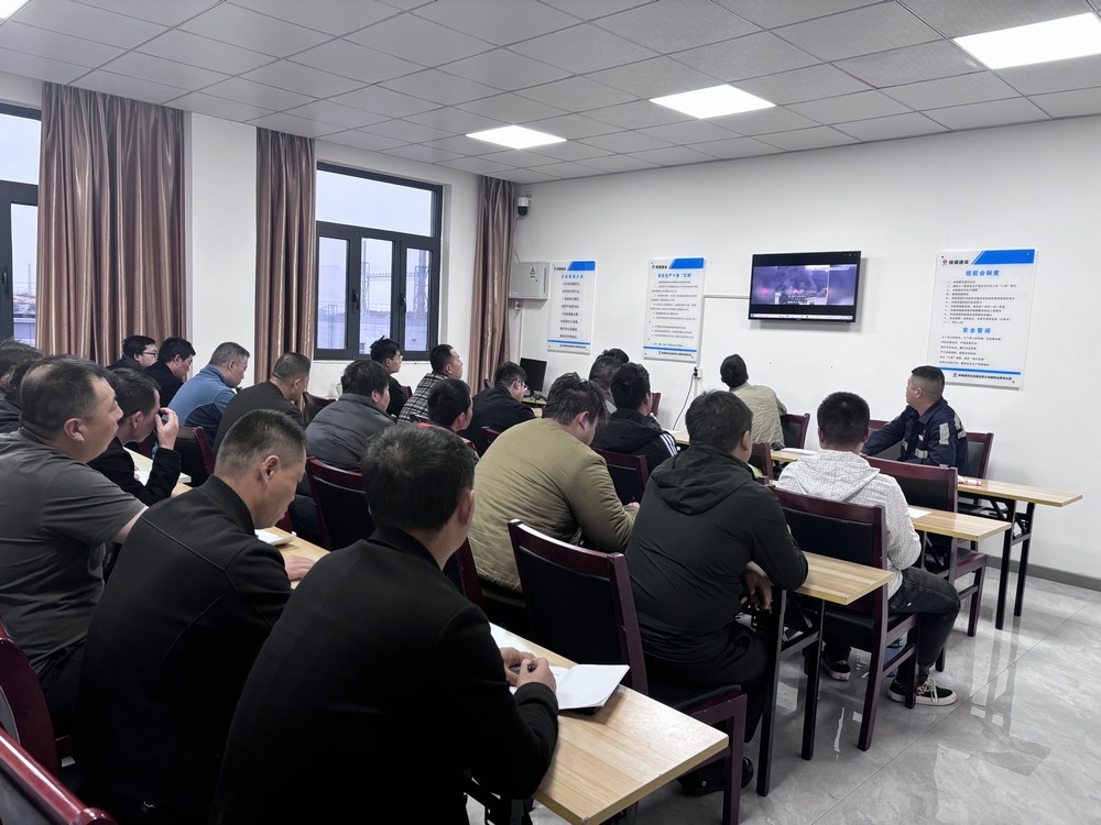 陜煤建設(shè)洗選煤運(yùn)營(yíng)公司榆陽運(yùn)營(yíng)項(xiàng)目部：守護(hù)生命的“防火墻”，敲響防火警鐘