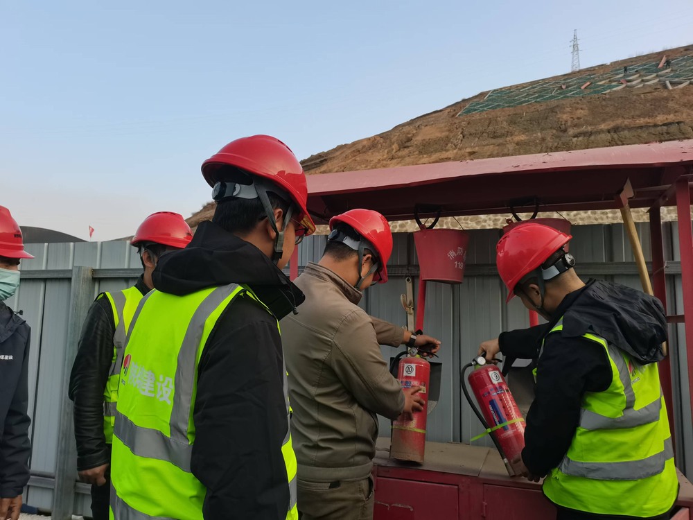 陜煤建設(shè)韓城分公司土建九項(xiàng)目部：“青”力保安全，助力“百日安全行”