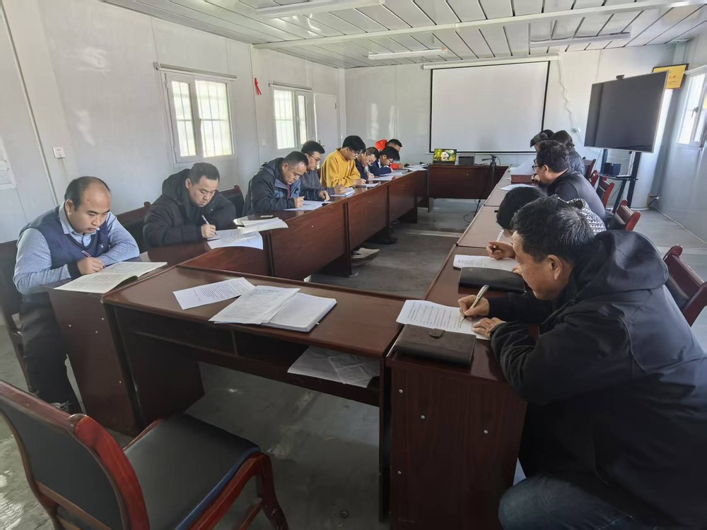 陜煤建設(shè)天工公司新疆第一項(xiàng)目部：“課”不容緩，筑牢復(fù)工安全防線