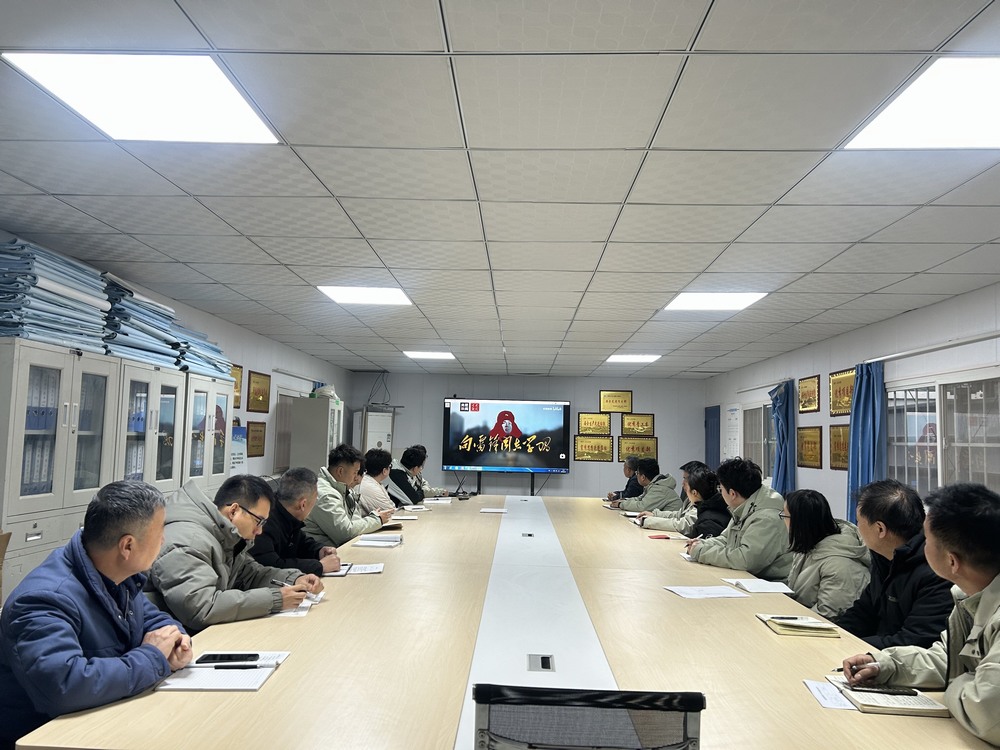 陜煤建設(shè)韓城分公司土建二項(xiàng)目部：傳承雷鋒精神，踐行時(shí)代擔(dān)當(dāng)