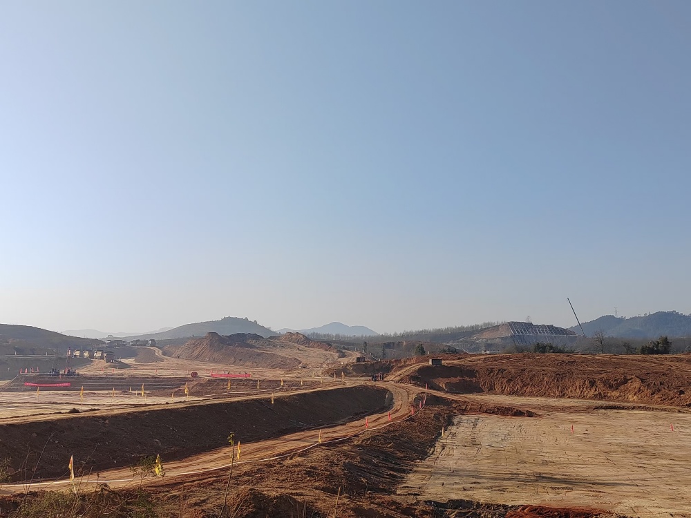 搶晴天、戰(zhàn)雨季 以“光明之戰(zhàn)”鑄就精品工程