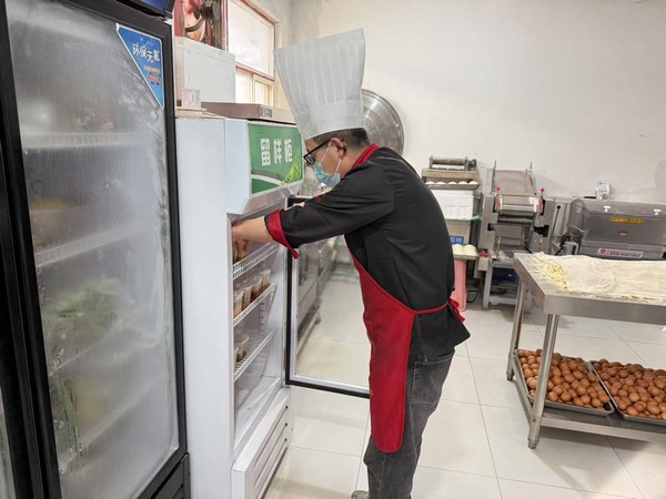 陜煤建設(shè)煤礦運營服務(wù)分公司：后勤保障再升級 職工幸?！皾M格電”