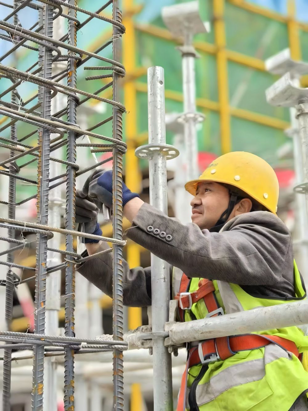 陜煤建設(shè)天工公司土建第九項(xiàng)目部：春風(fēng)勁吹施工忙，李家溝風(fēng)井項(xiàng)目加速前行