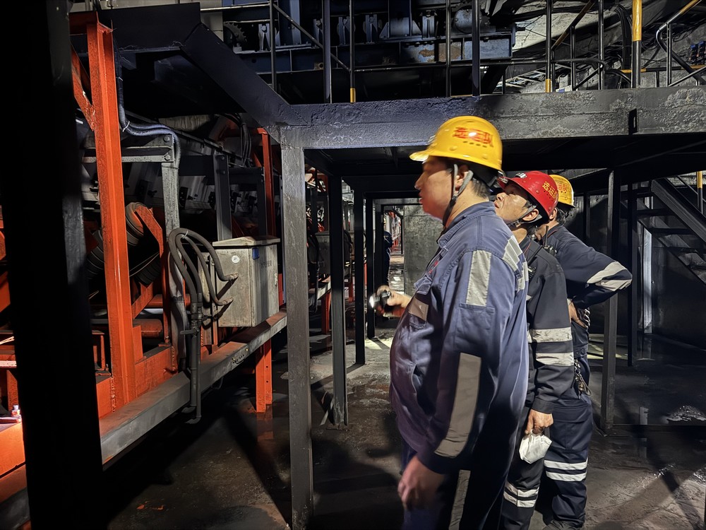 陜煤建設洗選煤運營公司澄合山陽運營項目部：熱血洋溢“戰(zhàn)”五一，堅守崗位顯擔當