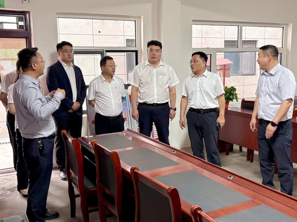 王明智深入曹家灘項目部調(diào)研指導