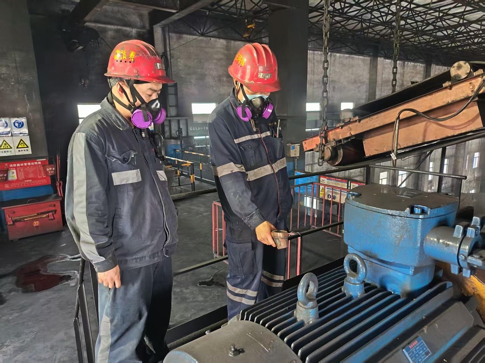 陜煤建設(shè)洗選煤運(yùn)營公司澄合山陽運(yùn)營項(xiàng)目部：烈日炙烤，他們的堅(jiān)守最“滾燙”