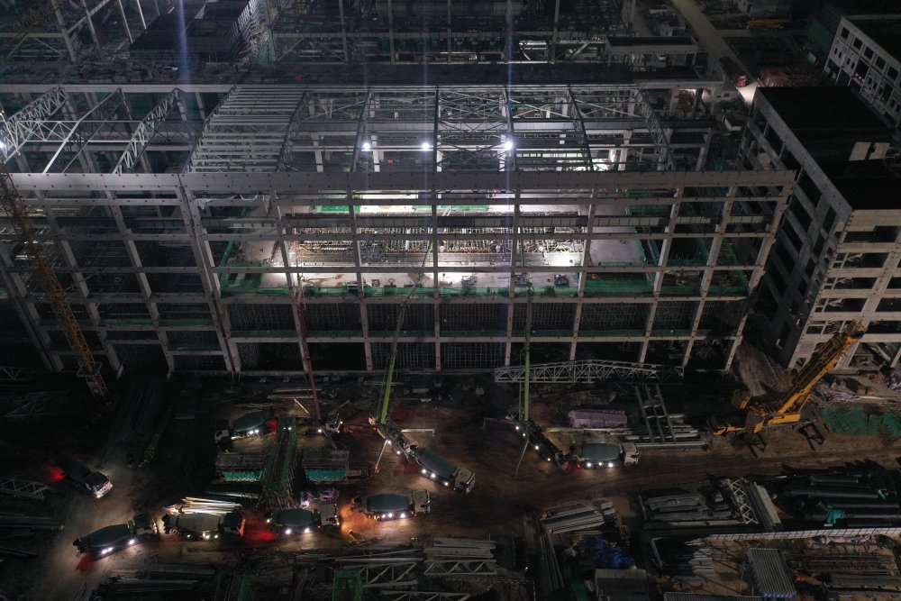 1800m3、21小時 見證陜煤建設(shè)黃陵電廠主廠房項(xiàng)目汽輪機(jī)建設(shè)新突破