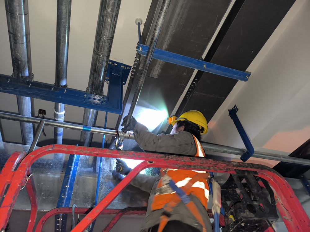 陜煤建設(shè)銅煤公司：檸條塔公寓樓項目 消防內(nèi)裝雙線攻堅穩(wěn)步推進