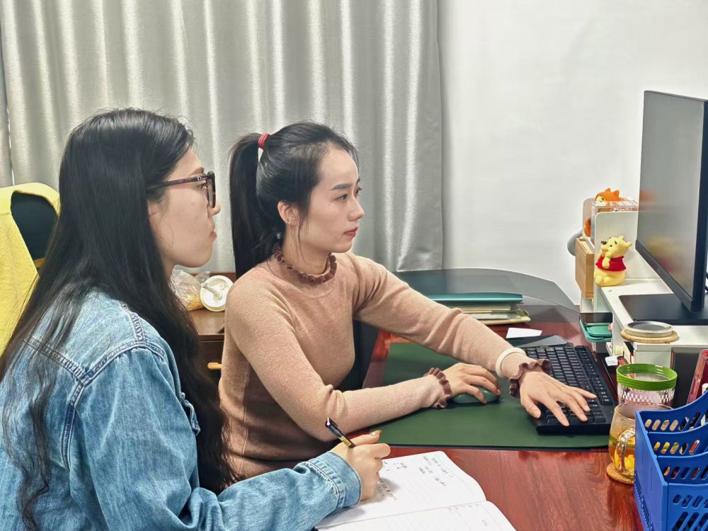 “賬”里春秋藏嚴(yán)謹(jǐn)，學(xué)中奮進(jìn)護(hù)發(fā)展