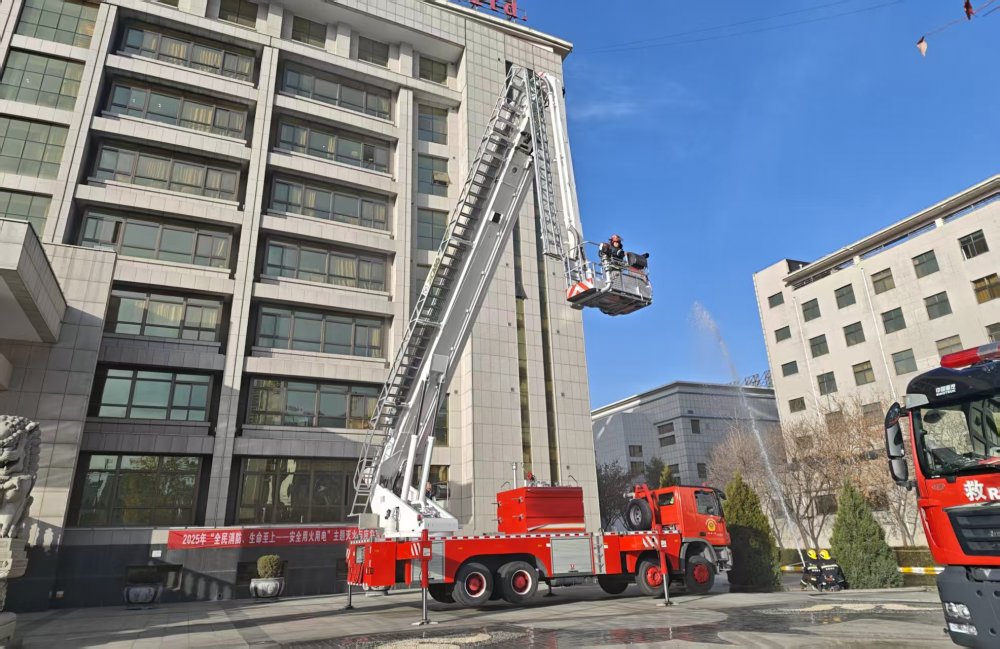 陜煤建設(shè)煤礦運營服務(wù)分公司：消防演練提升應(yīng)急能力