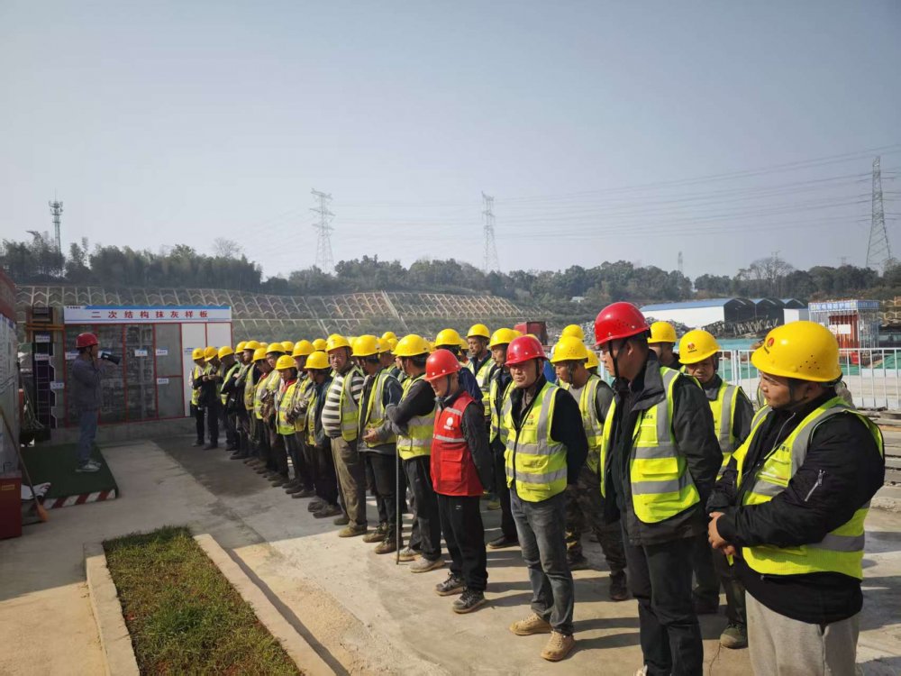 嚴守紅線保安全 精耕細作筑精品