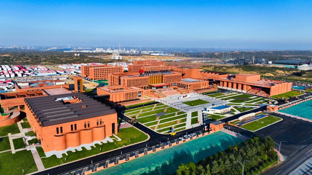 陜煤建設(shè)天工公司承建的榆林化學(xué)1#、2#宿舍樓工程順利通過(guò)竣工驗(yàn)收