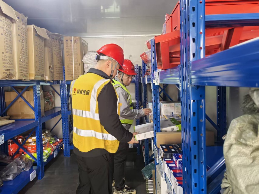 陜煤建設(shè)銅煤公司云谷市集項(xiàng)目部：錨定百日安全目標(biāo)?筑牢冬季施工安全防線