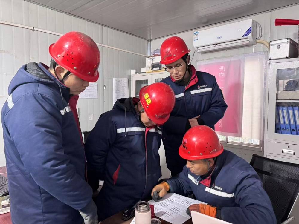 陜煤建設(shè)機(jī)電安裝公司新能源項(xiàng)目部：抓項(xiàng)目、強(qiáng)管理、穩(wěn)安全 精準(zhǔn)發(fā)力開新局