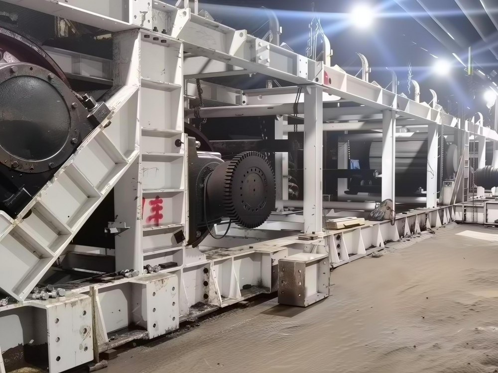 陜煤建設(shè)機(jī)電安裝公司小保當(dāng)項目部順利完成帶式輸送機(jī)關(guān)鍵節(jié)點安裝工作