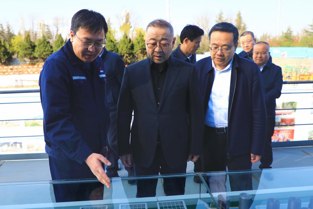 陜西省發(fā)展改革委黨組書記、主任王青峰蒞臨銅創(chuàng)能材項(xiàng)目調(diào)研指導(dǎo)工作